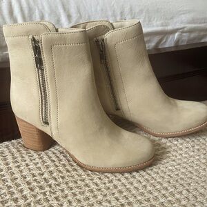Frye short boots